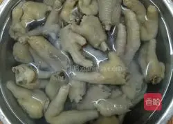 Illustration of Internet celebrity lemon chicken feet 11