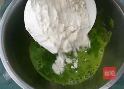 Illustration of how to make hand-made noodles with celery juice 5