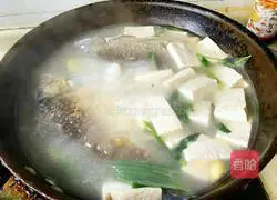 Illustration of how to make fish soup 11