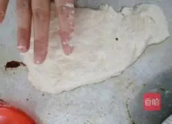 Dou Tiao Twist (fried dough sticks and twists) Illustration of how to make lunch on weekends 3