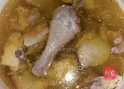 Illustration of how to make ginseng old hen soup 3