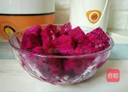 Illustration of how to make red heart dragon fruit yogurt cup 3