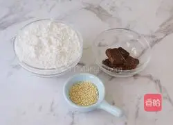 Illustration of how to make brown sugar glutinous rice balls 1