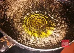 Illustration of how to make salty scallion noodles 3