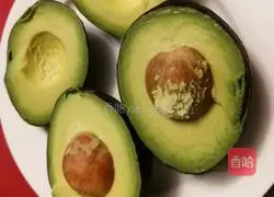 Avocado and shrimp pasta recipe 1