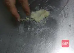 Illustration of how to make shrimp dumplings, pink fruit and chicken comb dumplings 6