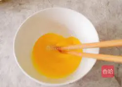 Illustration of how to make banana pancakes 3