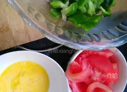 Illustration of how to make braised noodles with tomatoes and eggs 1