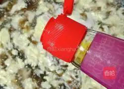 Illustration of how to make mushroom, seaweed and egg drop soup 15