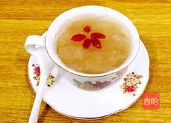 Illustration of how to make Tremella and Snow Pear Soup 8