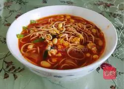 Illustration of making tomato sauce egg noodles in 10 minutes 7