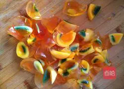 Illustration of how to make cold egg cucumber 7