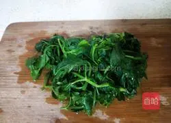 Illustration of how to make celery steamed buns 3