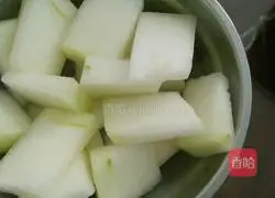 Shrimp balls and winter melon soup Practice illustration 2