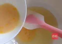 Illustration of how to make meat floss biscuits 3