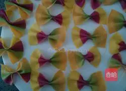 Illustration of how to make butterfly noodles 15