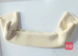 Illustration of how to make hand-made noodles with fresh shrimps in clear soup 12