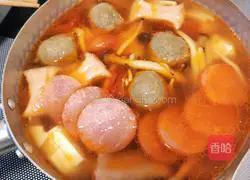 Illustration of how to make tomato white jade soup 12