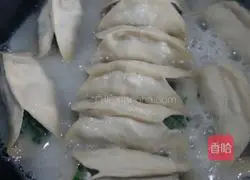 Illustration of how to make fried radish leaves 10