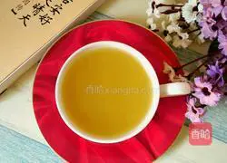 Illustration of how to make carambola and apple honey juice 11