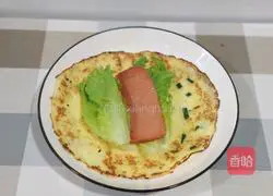 Illustration of how to make nutritious breakfast egg pancakes 12