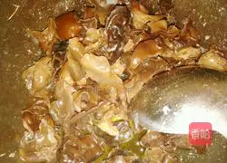 Illustration of how to make fresh wontons 8