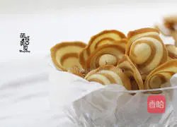 Illustration of how to make popcorn snacks cat ears 9