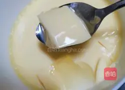 Illustration of how to make egg custard 11