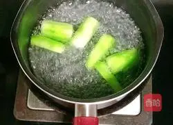 Illustration of how to make loofah and shrimp porridge (baby food supplement) 9