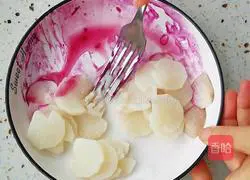 Illustration of how to make purple sweet potato and yam steamed buns 5