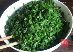 horse Illustration of how to make dumplings stuffed with amaranth and chives 8