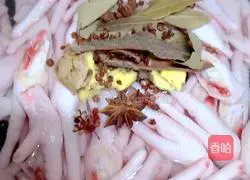 Illustration of how to make passion fruit and lemon soaked claws 4