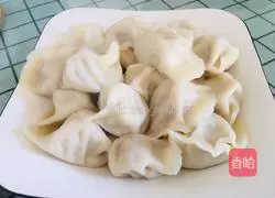 Illustration of how to make pickled cabbage dumplings 16