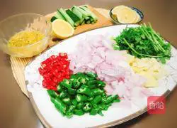 Illustration of Internet celebrity lemon passion fruit chicken feet 7