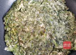 Illustration of how to make celery leaf pancakes 10