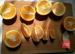 Illustration of how to make freshly squeezed orange juice 3