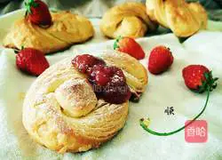 Illustration of how to make Vienna Knot 19