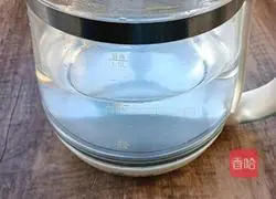 Illustration of how to make sea rice vermicelli radish soup 6