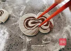 Illustration of how to make cocoa taro paste shell buns 19