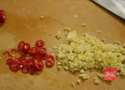 Illustration of how to make auspicious colorful silk 5