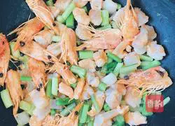 Illustration of how to make seasonal vegetable and shrimp pimple soup 6