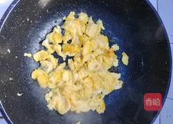 Illustration of how to make seaweed and egg soup 4