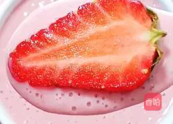 Strawberry Banana Milkshake Recipe Illustration 11
