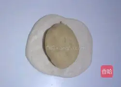 Illustration of how to make crispy sesame sugar biscuits 8