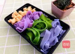 Illustration of how to make fruit and vegetable colored cold skin 12