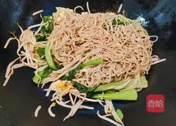 Illustration of the recipe of Xiangchou Meiyu Soy Sauce Fried Noodles 8