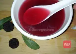 Illustration of how to make sweet and sour bayberry soup 6