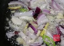 Illustration of Korean Spicy Duck Gizzard Noodles 11