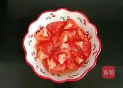 Illustration of how to make tofu, fish ball and tomato soup 2