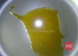 Illustration of how to make ice flower fried dumplings 1